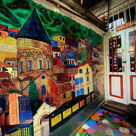 Traveler Hostel Tbilisi Eksteriør billede